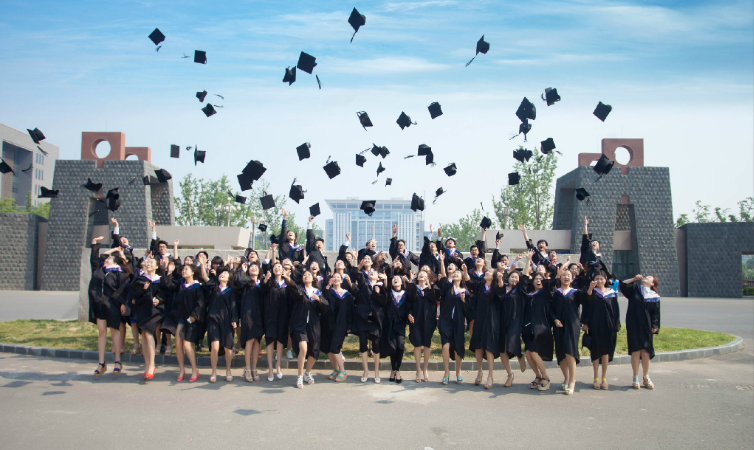 2024年了，还在说成人学历没用！